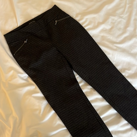 Flattering and fun black patterned zipper flat front slacks - Picture 2 of 13